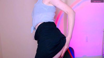 LillyBluee webcam model stream image