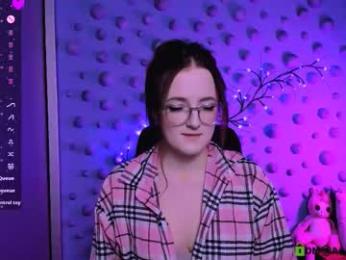 kimi_glow webcam model stream image
