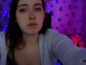 kimi_glow webcam model stream image