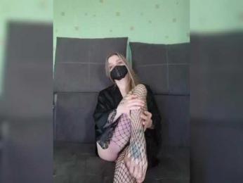 LunaNylon webcam model stream image