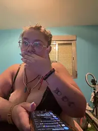 _maracr19_ webcam model stream image