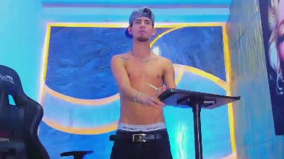 Kroddy_Sw_ webcam model stream image