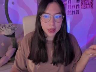 bubble-gum webcam model stream image