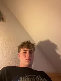 hannes256102 webcam model stream image