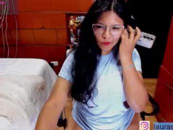 laura_smith0 webcam model stream image