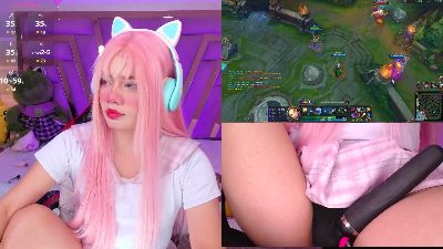 LilaPop_ webcam model stream image