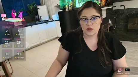 Layla- webcam stripchat model stream image