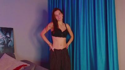 KiraRomeron webcam cam4 model stream image