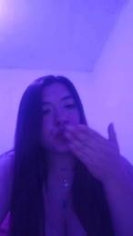 femeninaa webcam model stream image