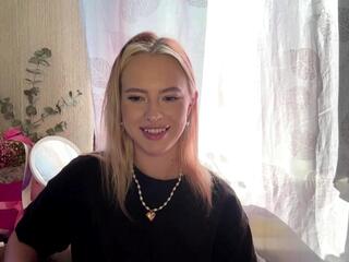 Krystle Sorokata webcam model stream image