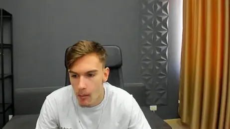 BradyFlint webcam model stream image