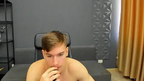 BradyFlint webcam model stream image