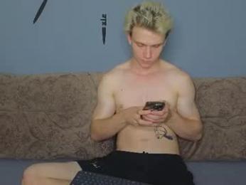 pupsenish webcam model stream image