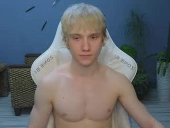 pupsenish webcam model stream image