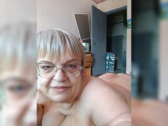 LLIyJluk webcam bongacams model stream image