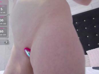 Ella-Lizzie webcam bongacams model stream image
