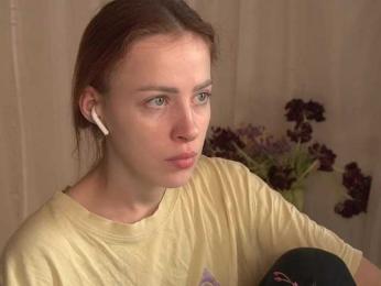 PONI_DI webcam bongacams model stream image