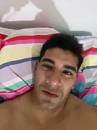 KobuPNP webcam stripchat model stream image