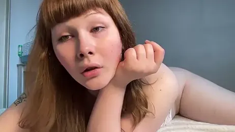 AlexaGudz webcam model stream image