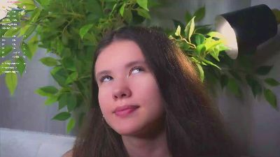 LynneForster webcam cam4 model stream image