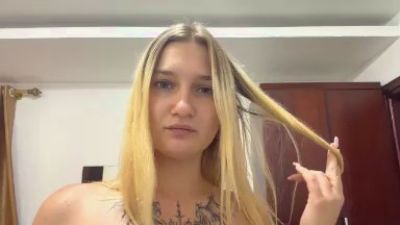 SariMayfield webcam cam4 model stream image