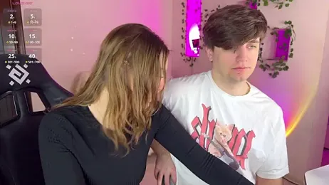 RobertAndLinela webcam stripchat model stream image