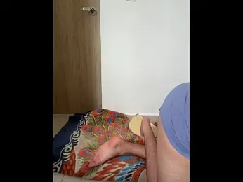 JoelnClouds webcam stripchat model stream image