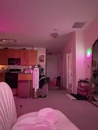 PiggyRose webcam model stream image