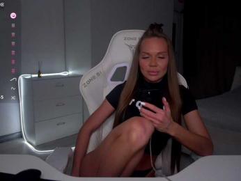 eVvushka webcam model stream image