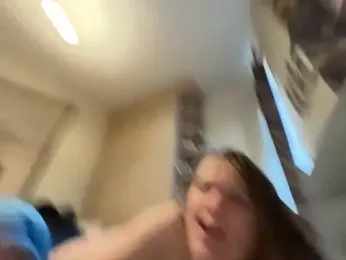 Scarletcum22 webcam model stream image