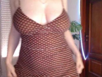 Alina-Lovely webcam bongacams model stream image