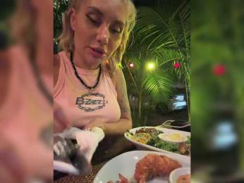 Tvoyasamka77 webcam model stream image