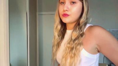 HalleyHinnen webcam model stream image