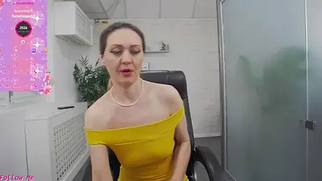 EllaMilf_ webcam model stream image