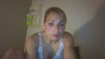 clovise233 webcam model stream image