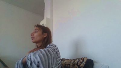 clovise233 webcam model stream image