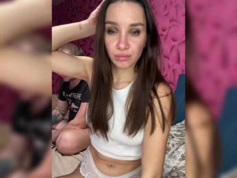 Queen-of-squirt webcam bongacams model stream image