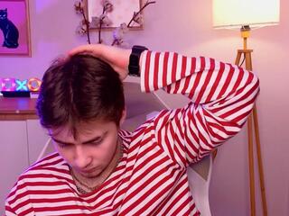 Adams Devis webcam model stream image