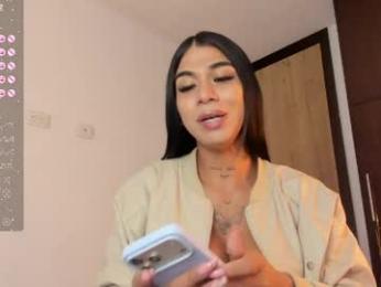 paulett_g webcam model stream image