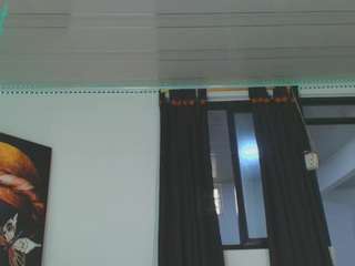 kortneyhills1 webcam model stream image