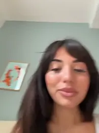 SilkyMira webcam model stream image