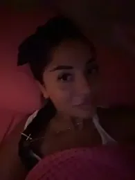 SilkyMira webcam model stream image