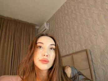 hayneiko webcam bongacams model stream image