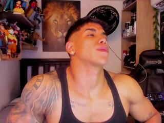 William Dracko webcam model stream image