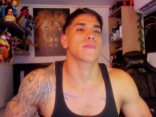 William Dracko webcam model stream image