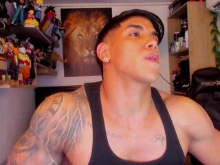 William Dracko webcam model stream image