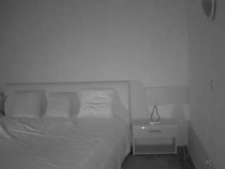 voyeurcam-julmodels-living-6 webcam model stream image