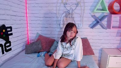 JungMil webcam model stream image