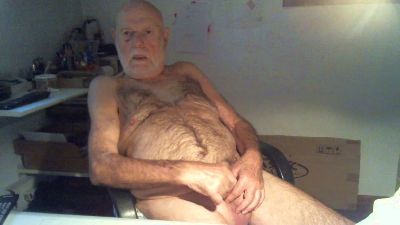 Seniorhengst webcam cam4 model stream image