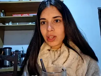 Brilenn webcam model stream image